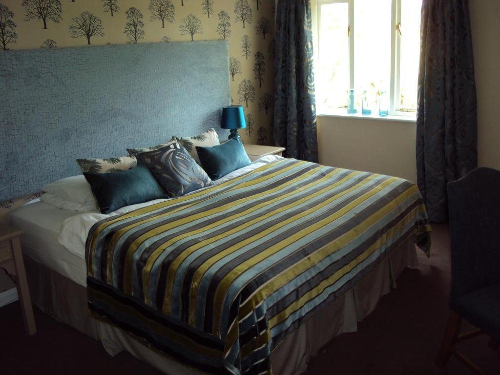 The Crown Of Crucis Country Inn And Hotel Cirencester Quarto foto
