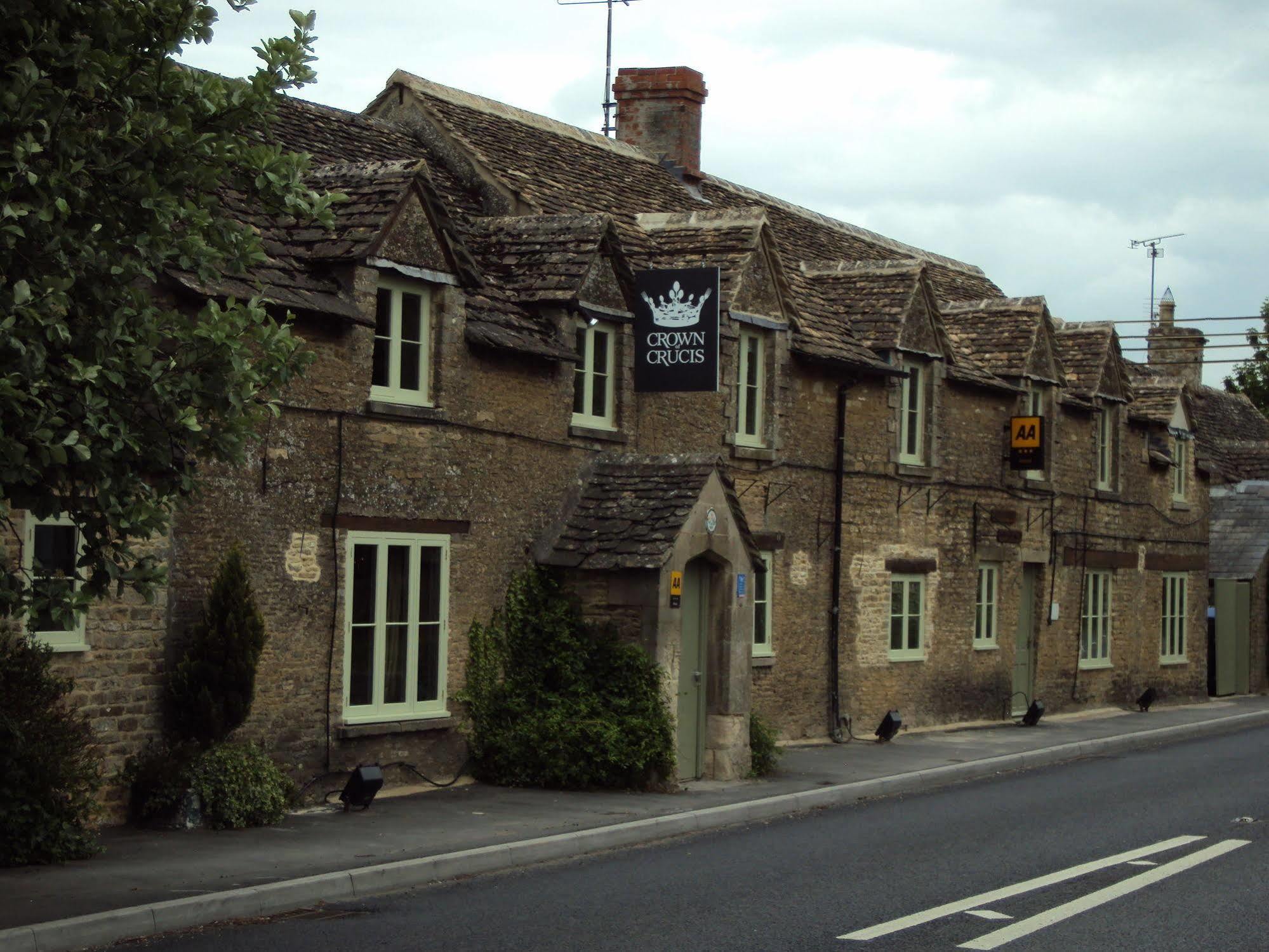 The Crown Of Crucis Country Inn And Hotel Cirencester Exterior foto